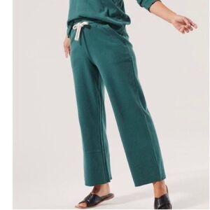 PACT 100% organic cotton green waffle thermal wide leg cropped pant Size large